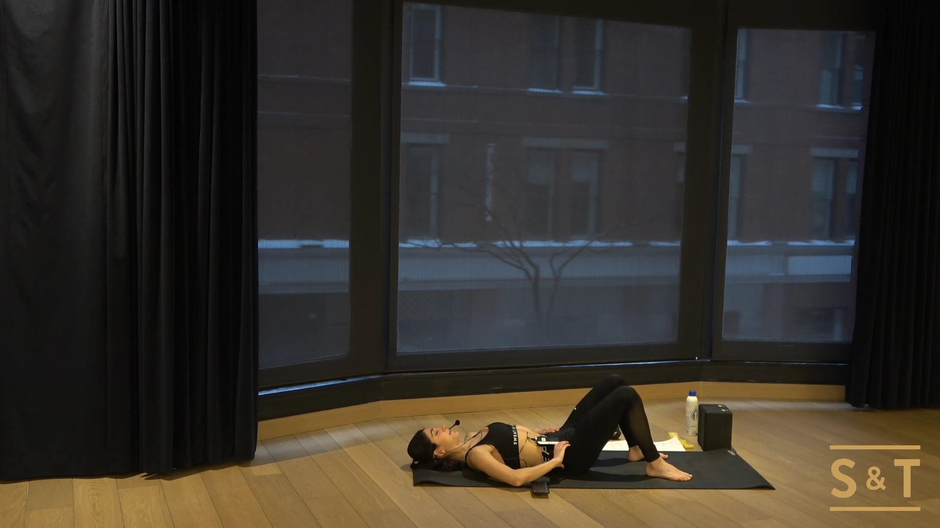 Hot HIIT Full Body with Lisa, Sweat Live Feb 18, 2021