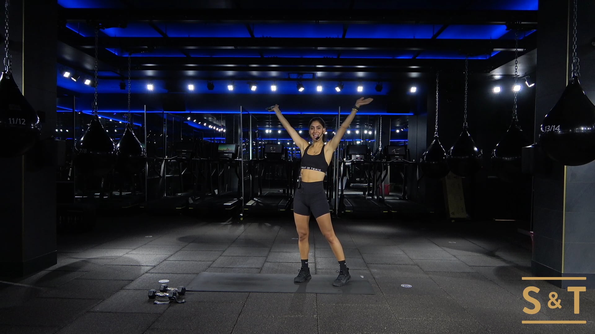 Booty HIIT with Lisa, Sweat Live Jun 26, 2021