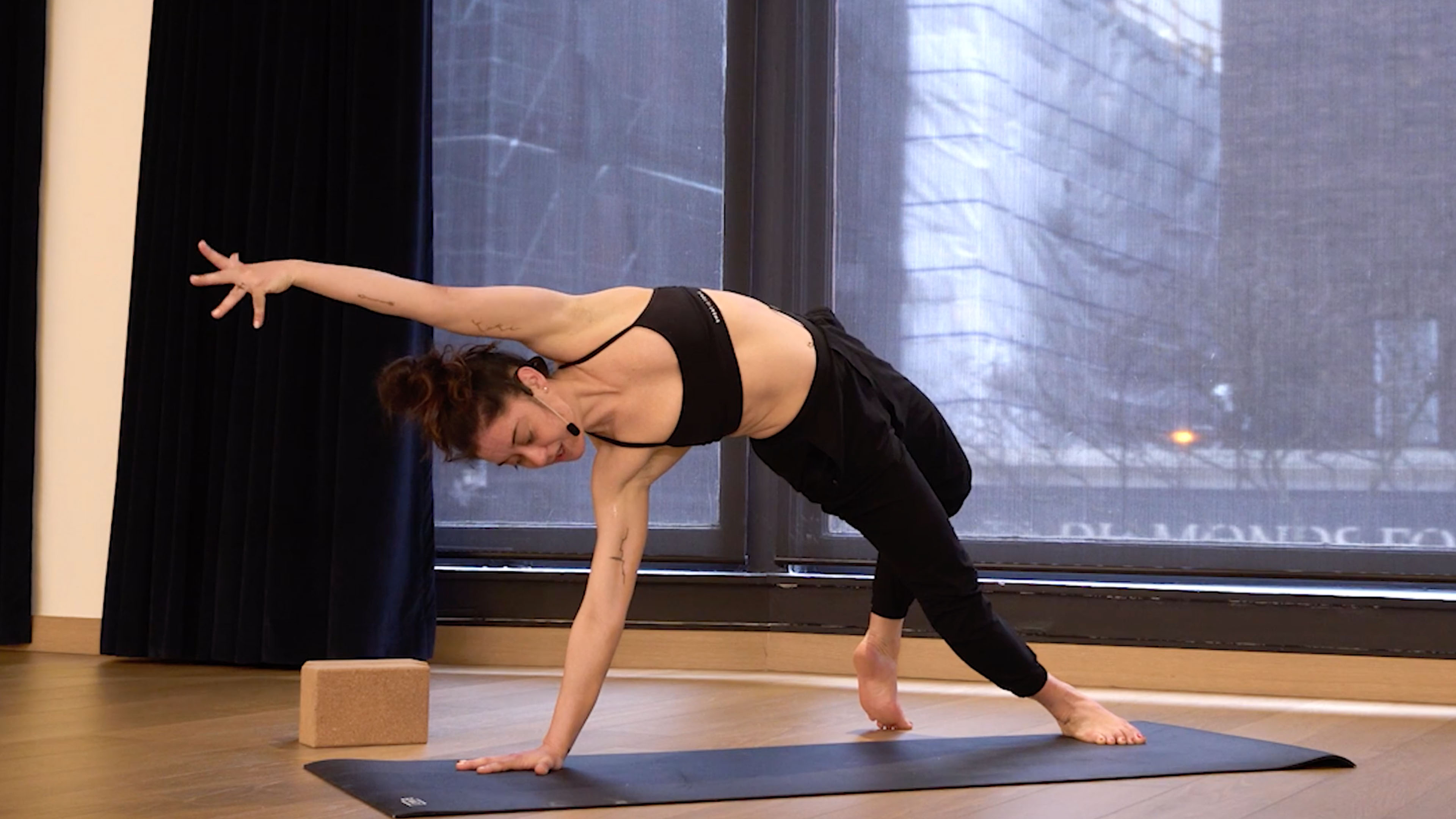 Slow Flow Yoga with Angela: Side Bends