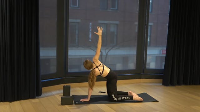 VInyasa Flow with Rory, Sweat Live Ma...