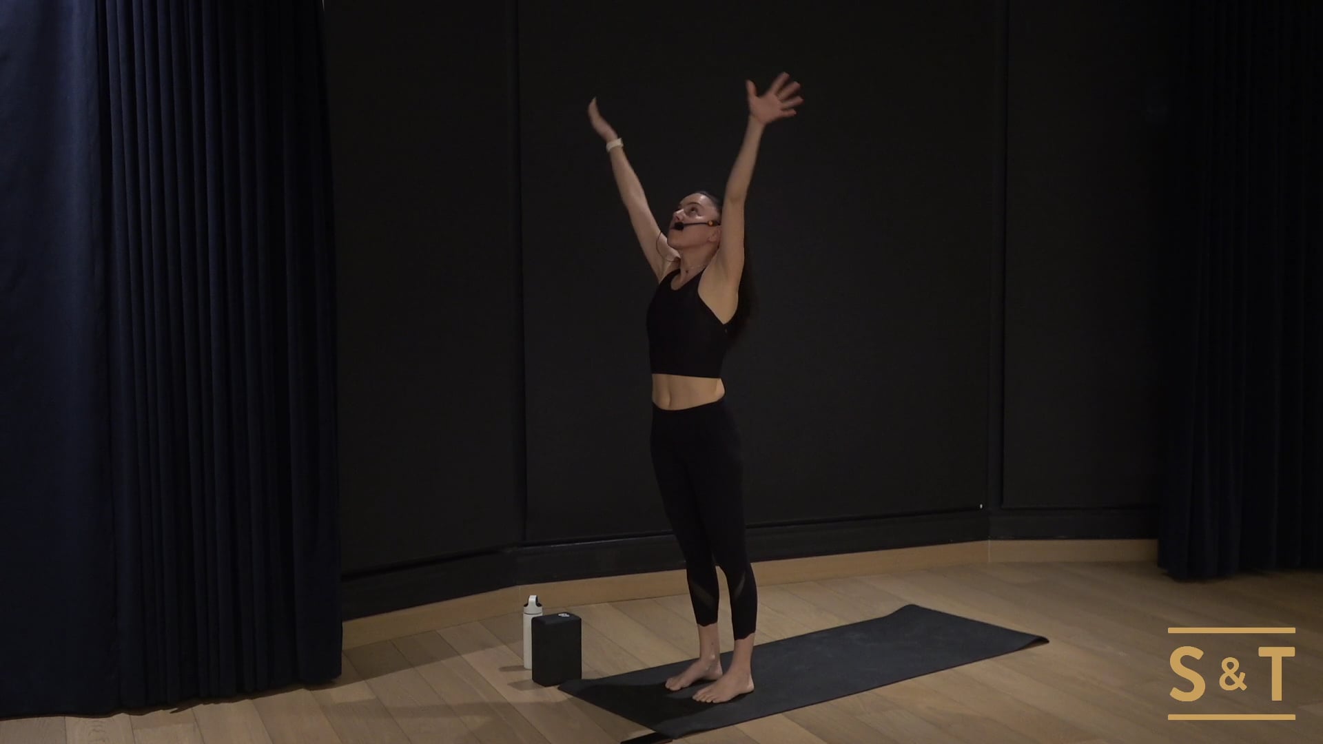 Slow Flow L1_L2 with Carmelinda, Sweat Live Feb 1, 2021