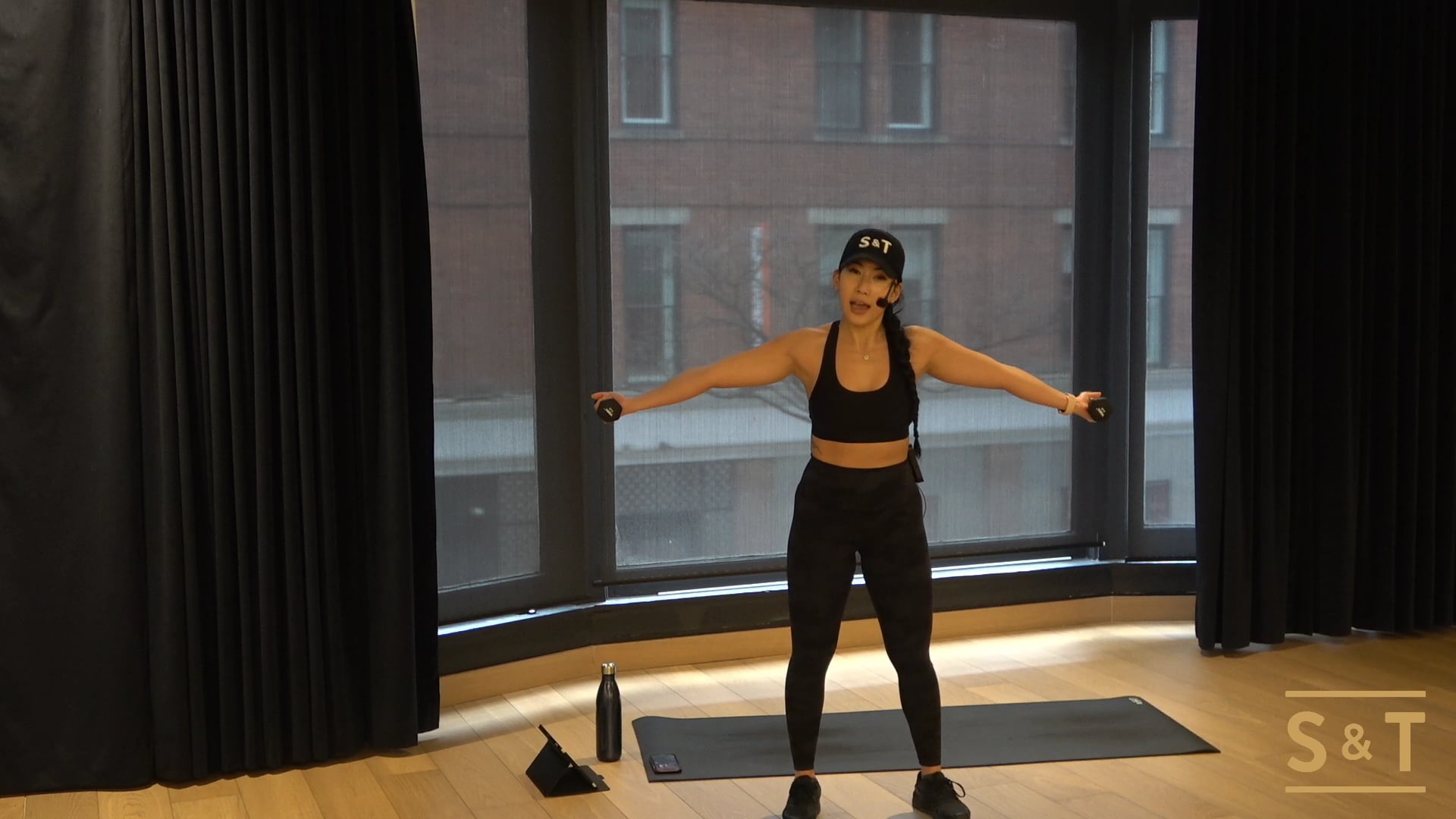 Hot HIIT Arms and Abs with Frances, Sweat Live Jan 21, 2021