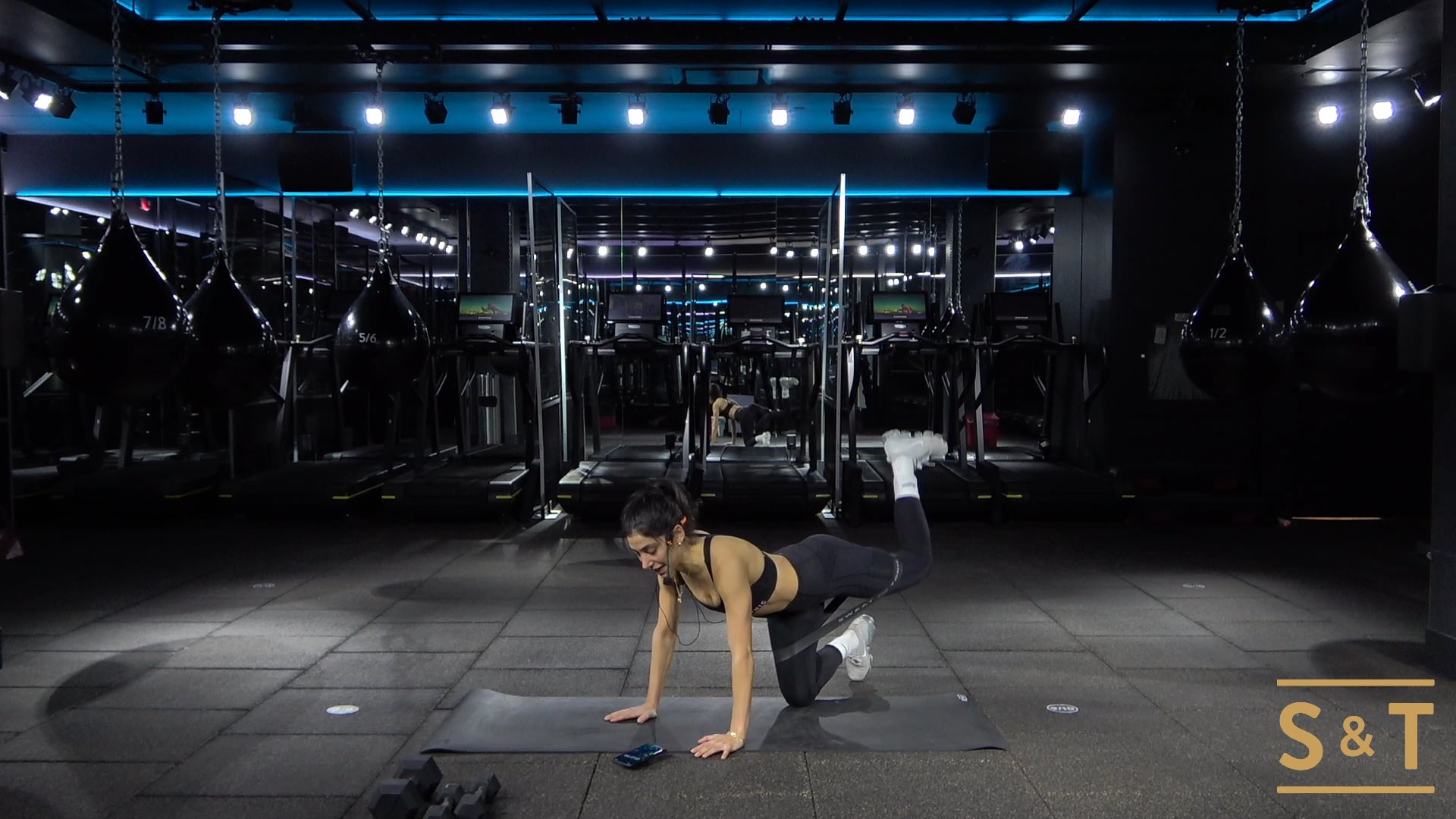 Booty HIIT Express with Lisa, Sweat Live Jan 7, 2021