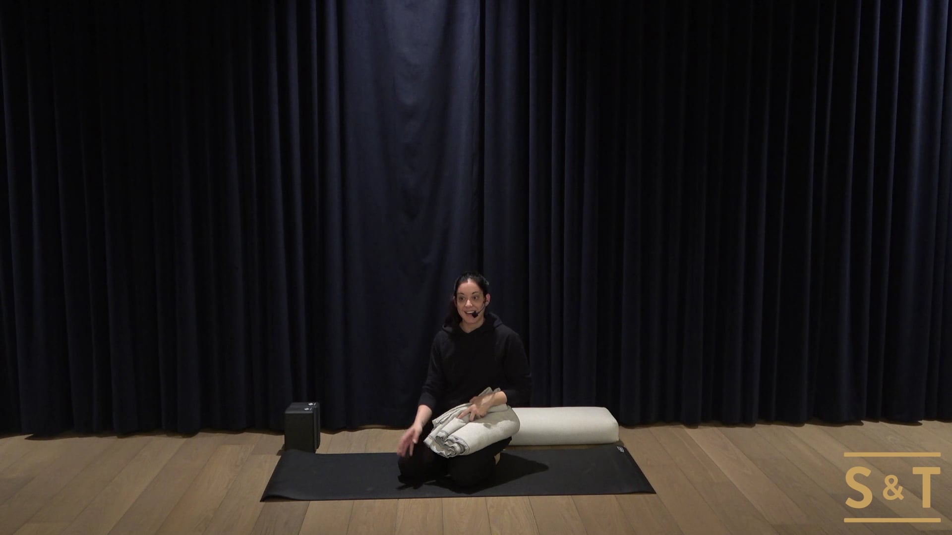 Yin & Chill with Angela, Sweat Live Nov. 20 2020