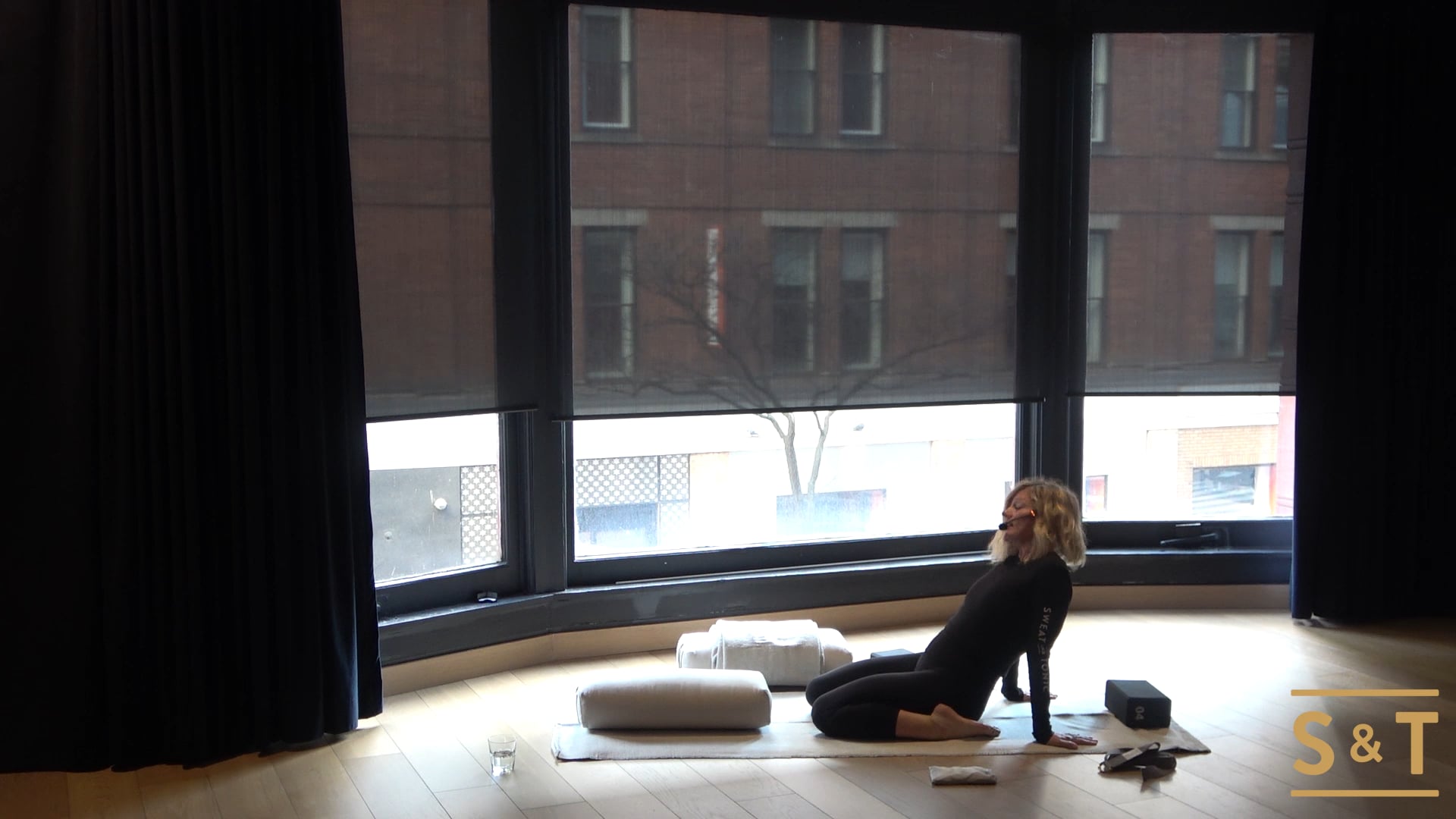 Yin and Chill with Rachael, Sweat Live Dec. 5 2020