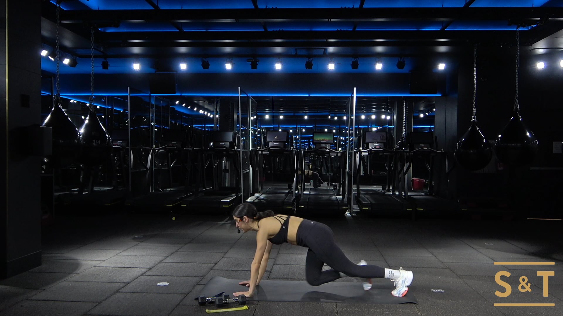 Booty HIIT: Pop Pool Party with Lisa, Sweat Live Mar 22, 2021