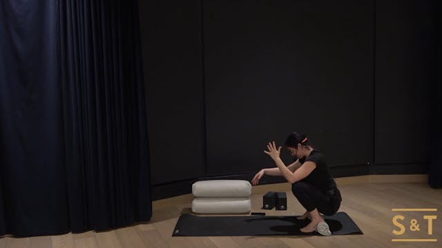 Yin and Chill with Angela, Sweat Live...