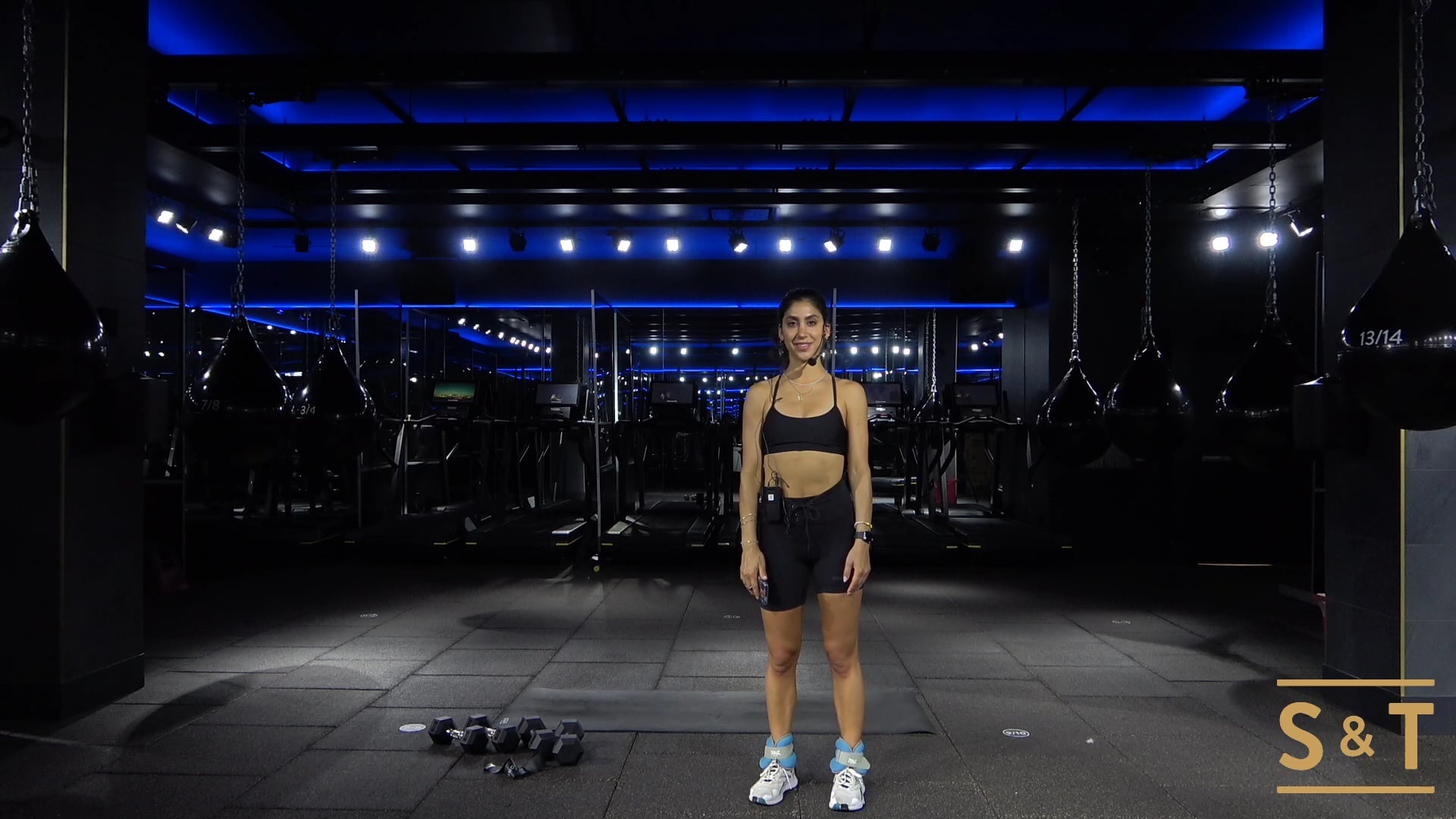 Booty HIIT with Lisa, Sweat Live Jun 21, 2021