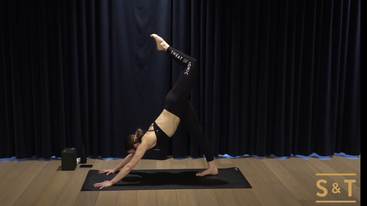 Sweat Flow Yoga with Amanda, Sweat Live: Nov. 20 2020