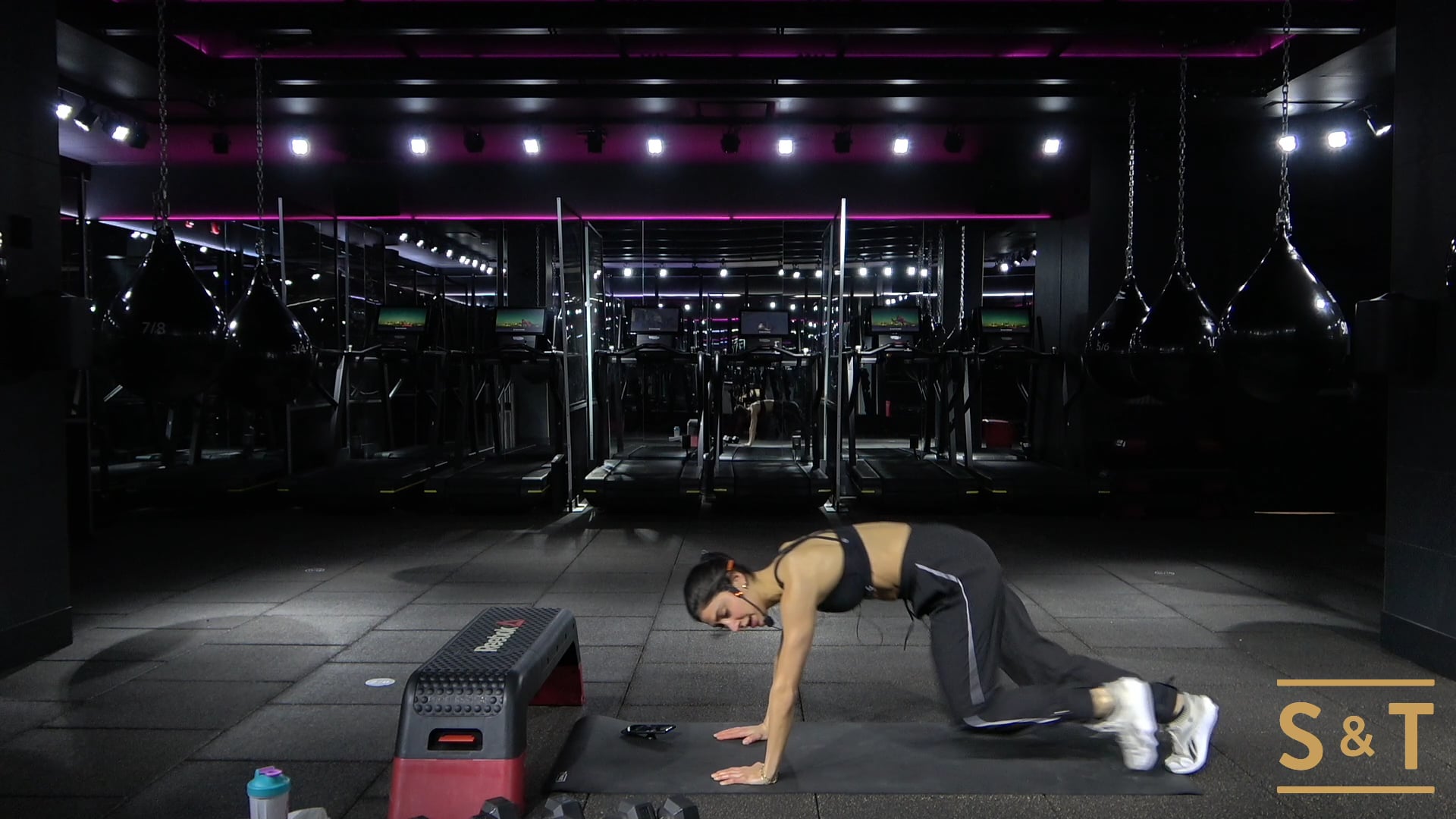 Booty HIIT with Lisa, Sweat Live Feb 7, 2021