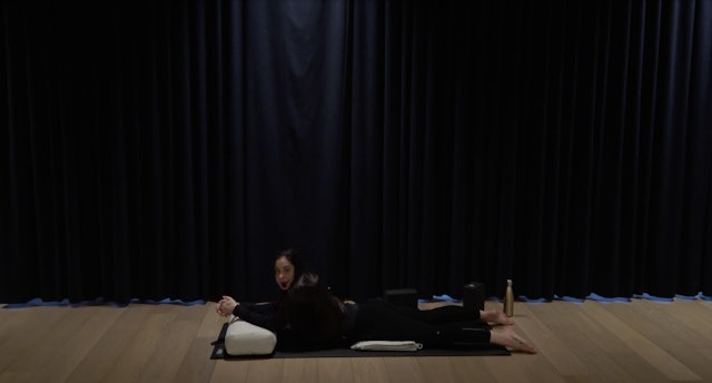 Yin & Chill Yoga with Angela, Sweat Live: Nov. 14, 2020