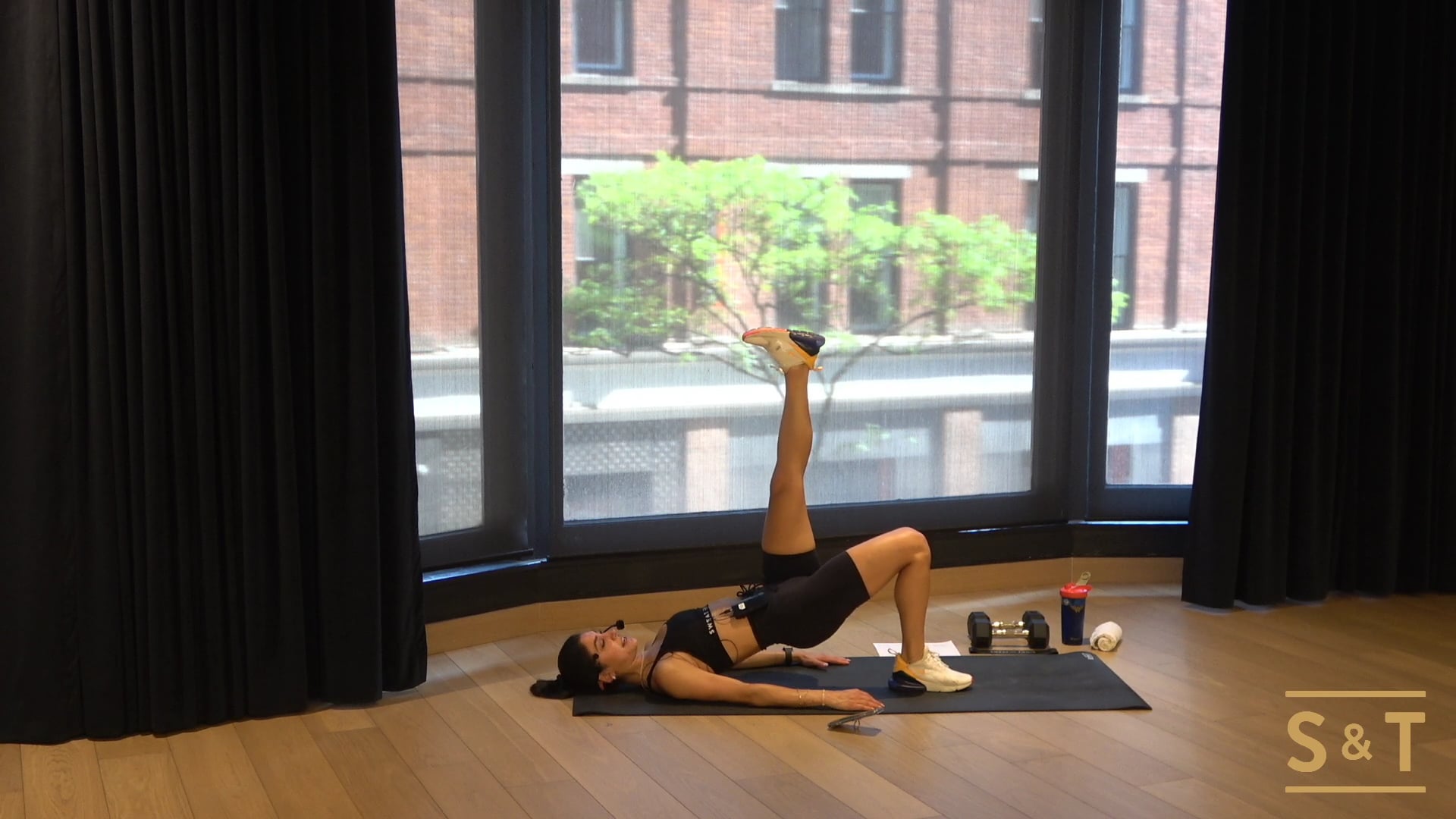 Hot HIIT Full Body with Lisa, Sweat Live Jun 10, 2021