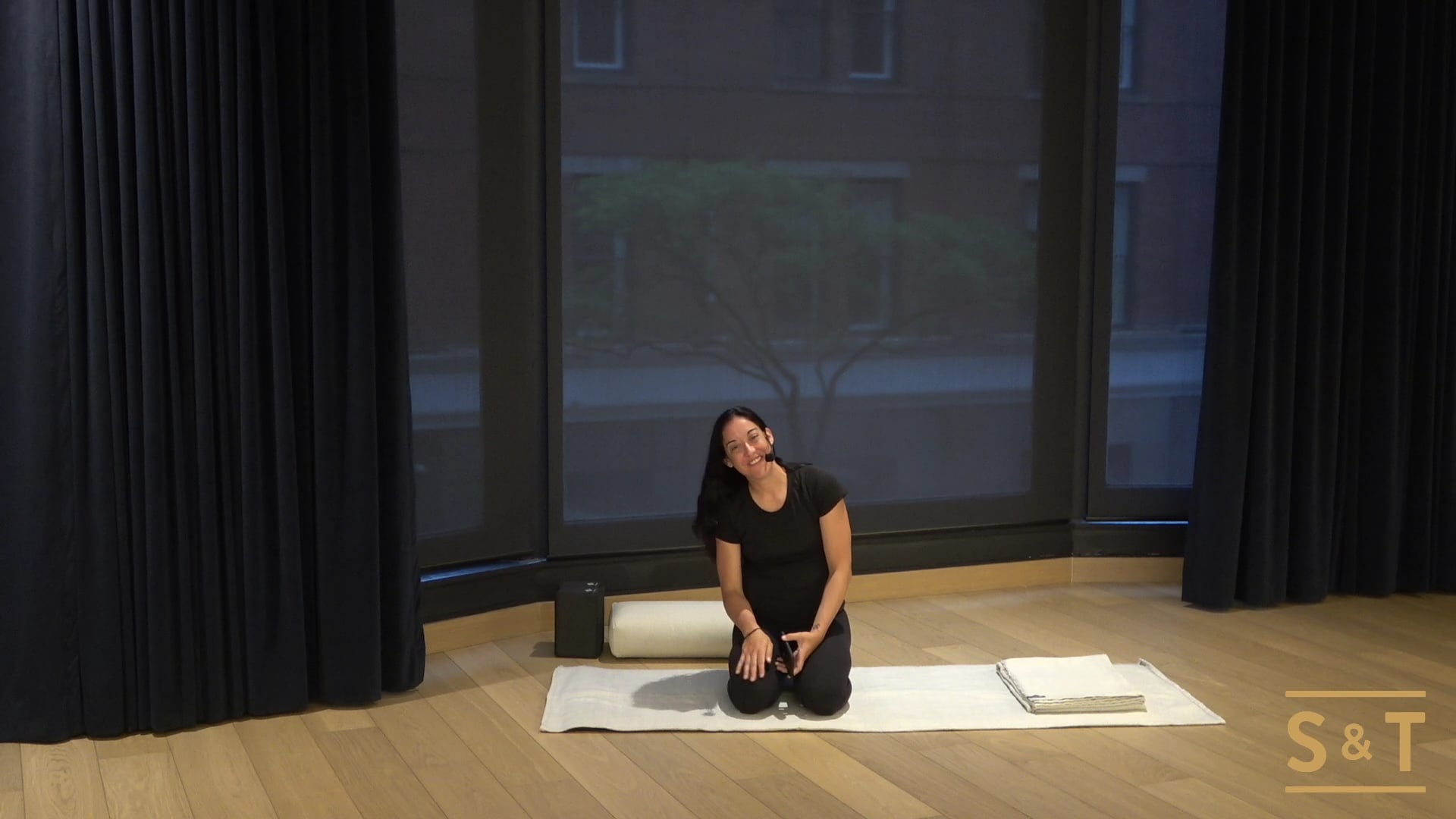 Yin & Calm with Angela, Sweat Live Jun 11, 2021