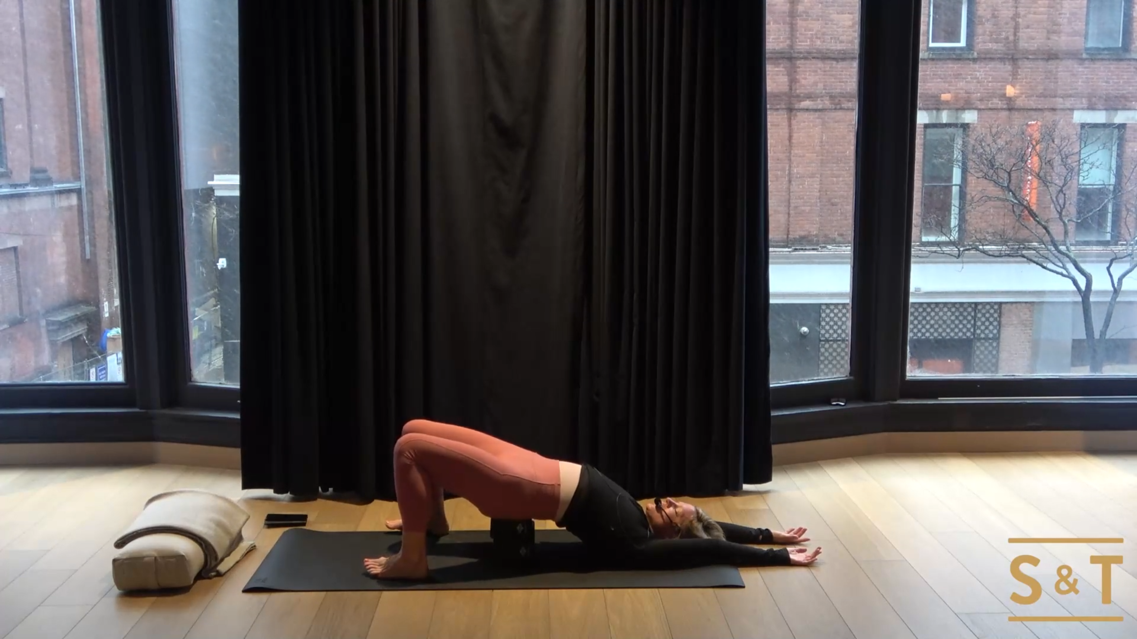 Yin & Chill with Rachael, Sweat Live Nov. 22 2020