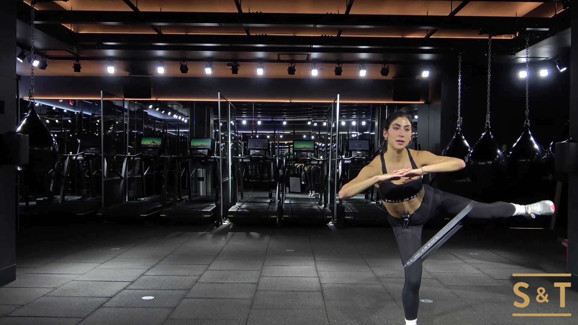 Booty HIIT with Lisa, Sweat Live Dec. 7 2020