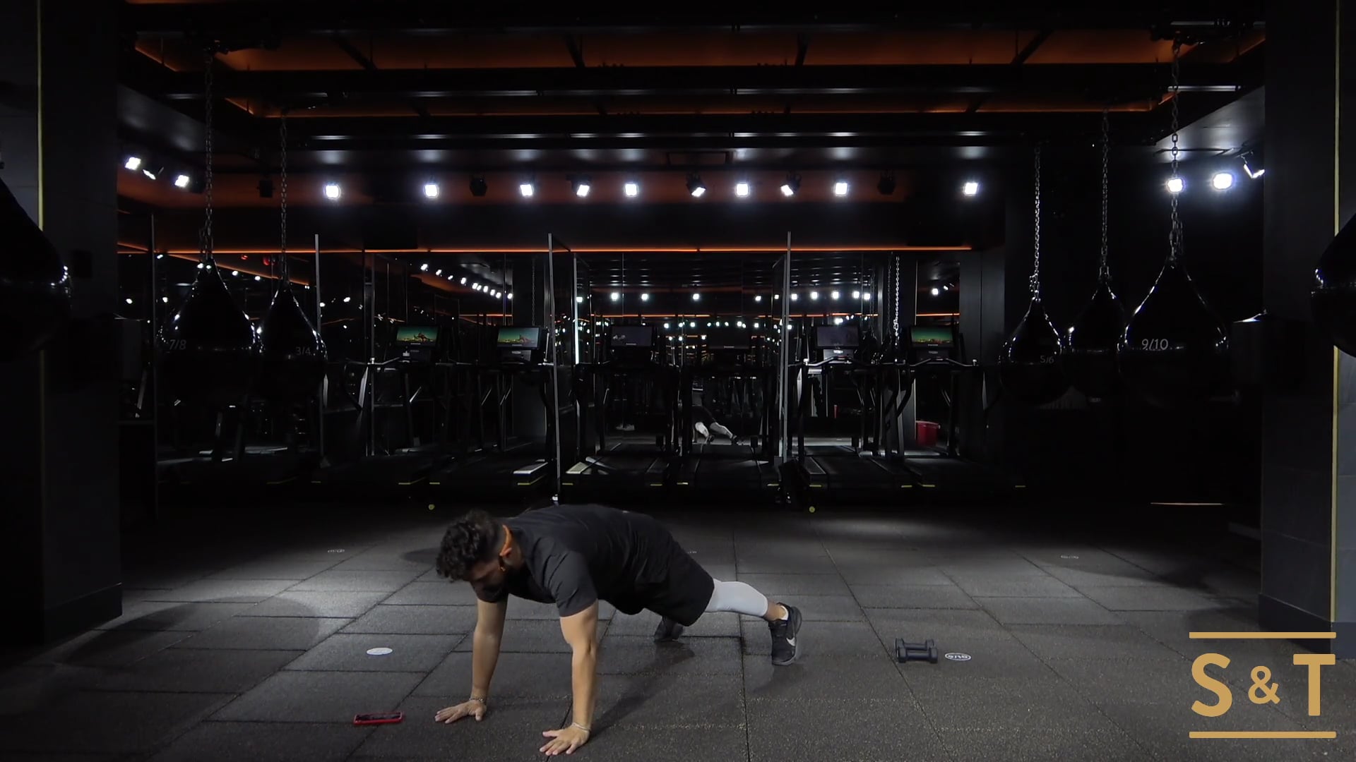 Boxing HIIT: Crew Love with Steve, Sweat Live Apr 20, 2021