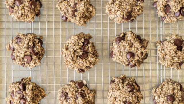 Chocolate & Banana Oat Cookies