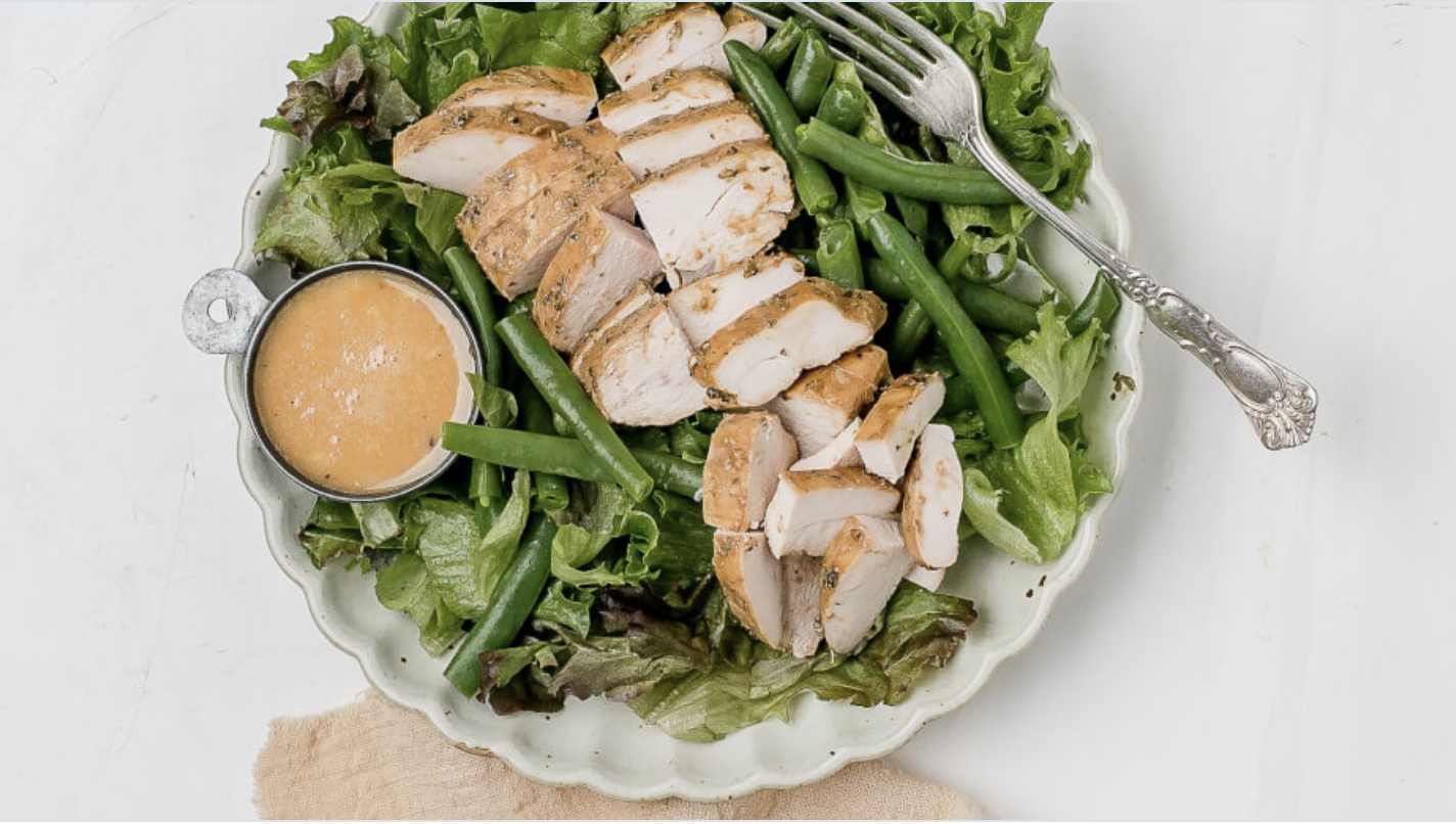 Mixed Green Salad with Chicken Green Beans