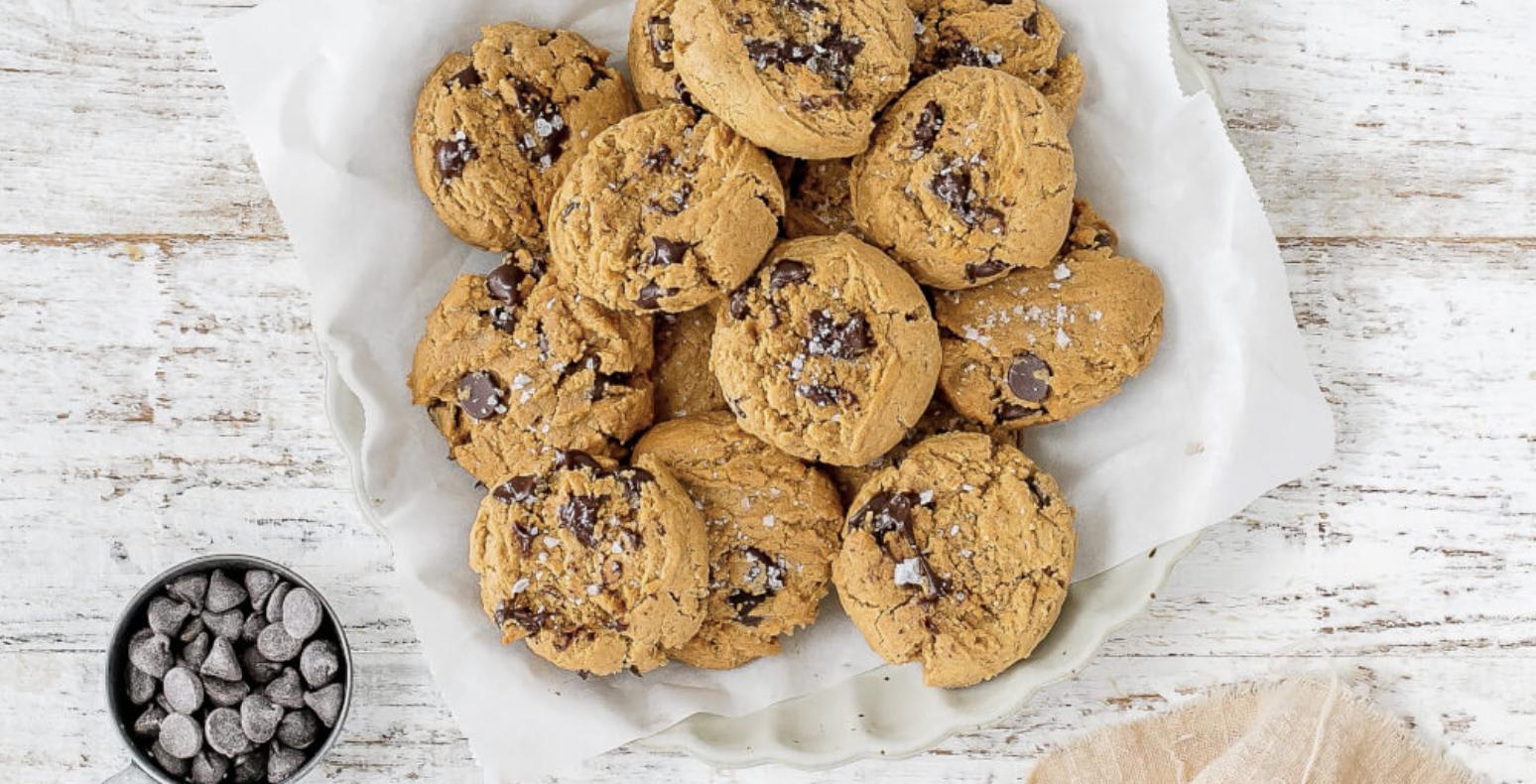 Flourless Peanut Butter Chocolate Chip Cookies