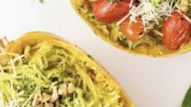 Chicken & Pesto Spaghetti Squash