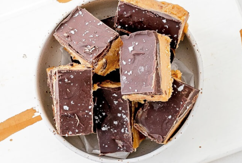 Maple Cashew Chocolate Fudge