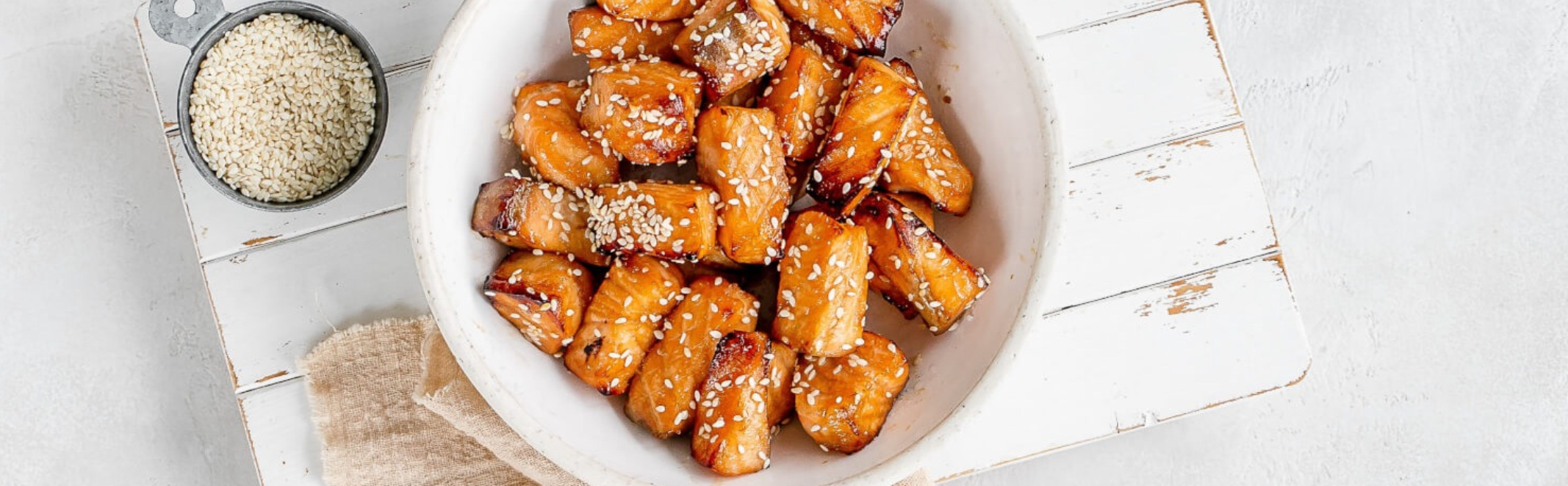 Air Fryer Sesame Salmon Bites