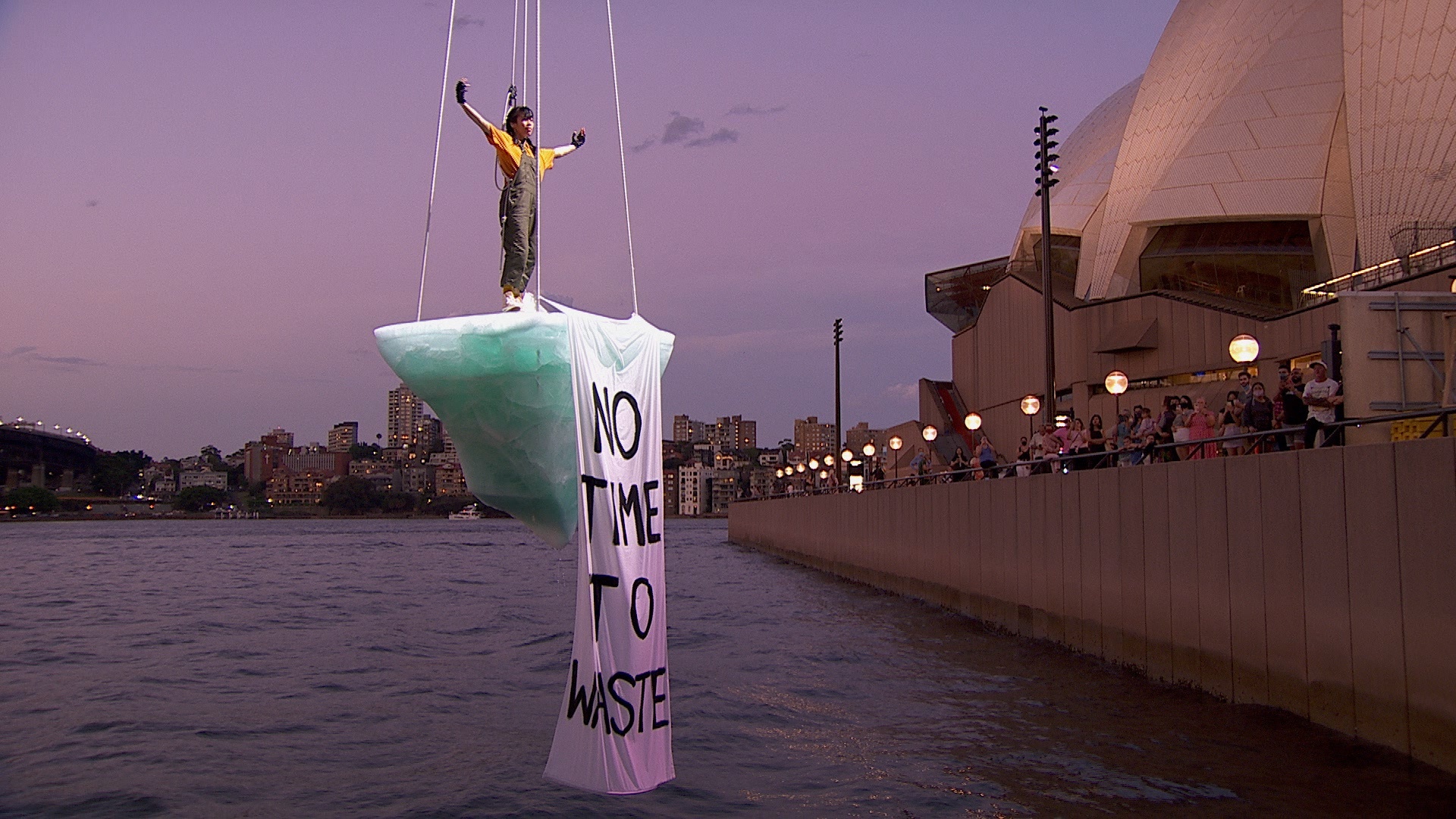 Legs On The Wall: THAW – No Time To Waste (2022)