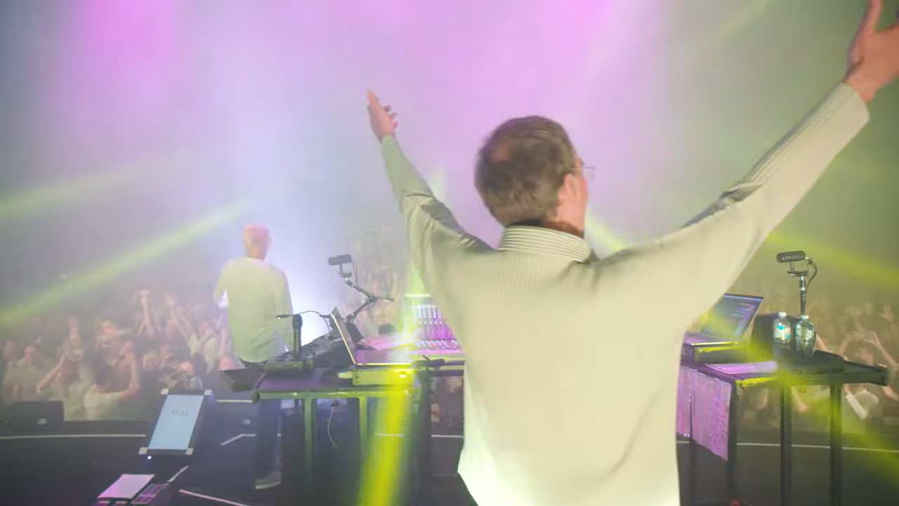 Underworld - Seconds to Stage