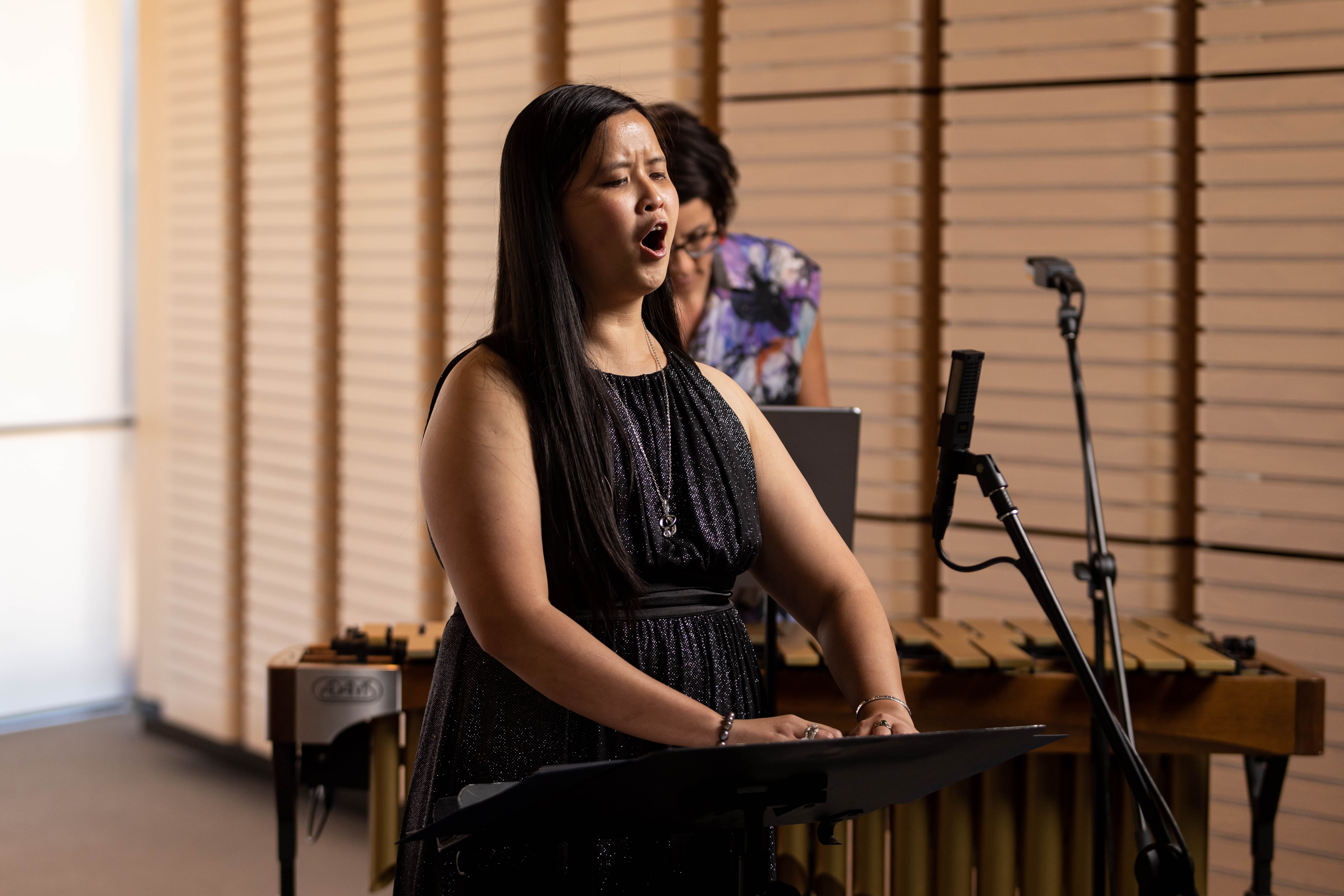 SHIFT New Classical Music - Ria Andriani performs Molly Joyce 'Form'