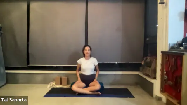 1.9.22 Standing poses (Hebrew)