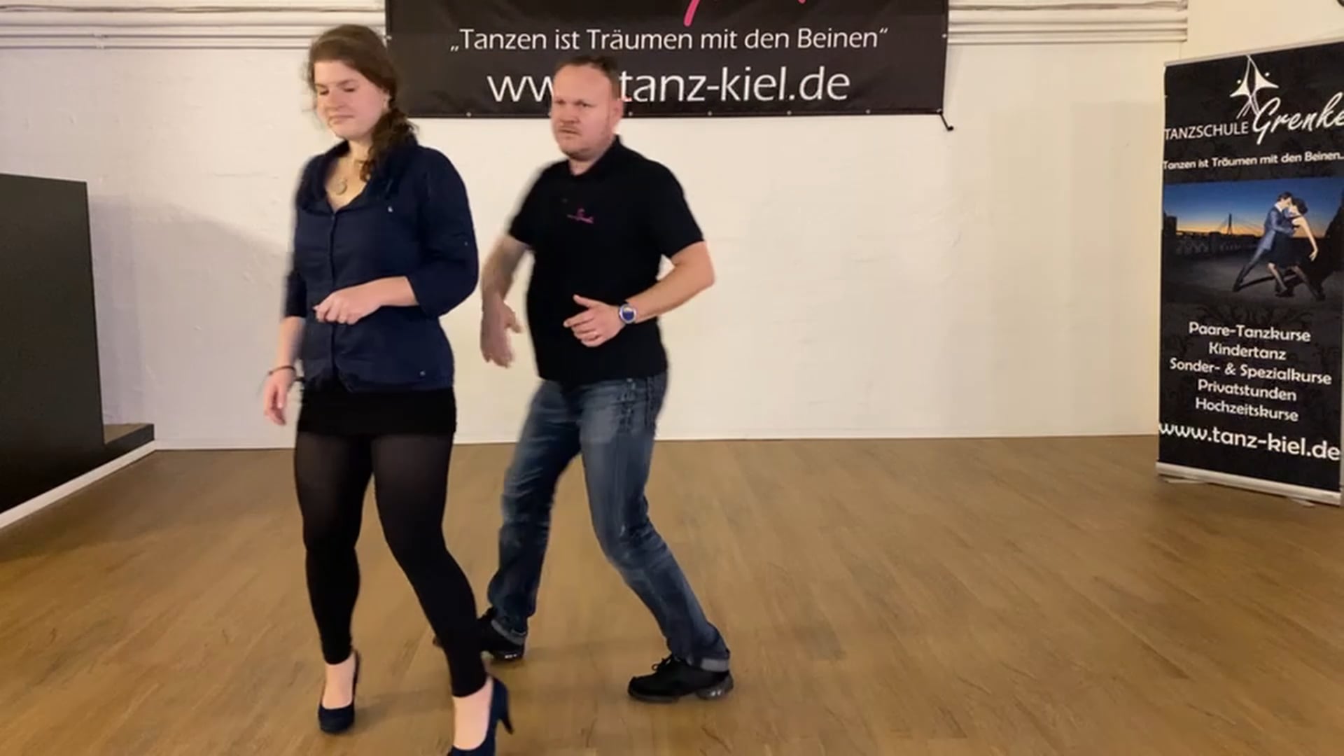 RBOT_BoxInShadowWithRoll