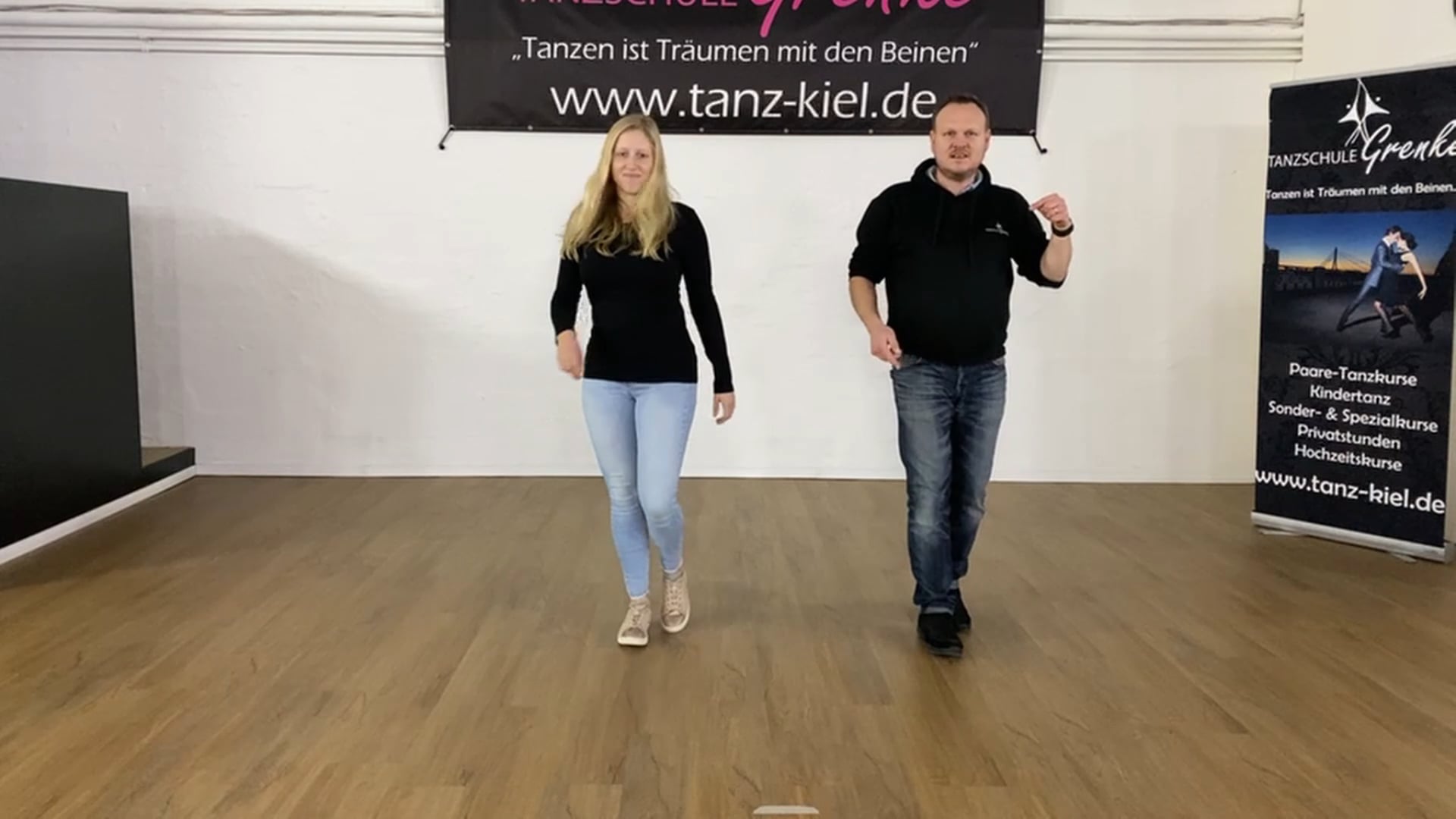 SAOT_UnderArmTurnRight_S1_1