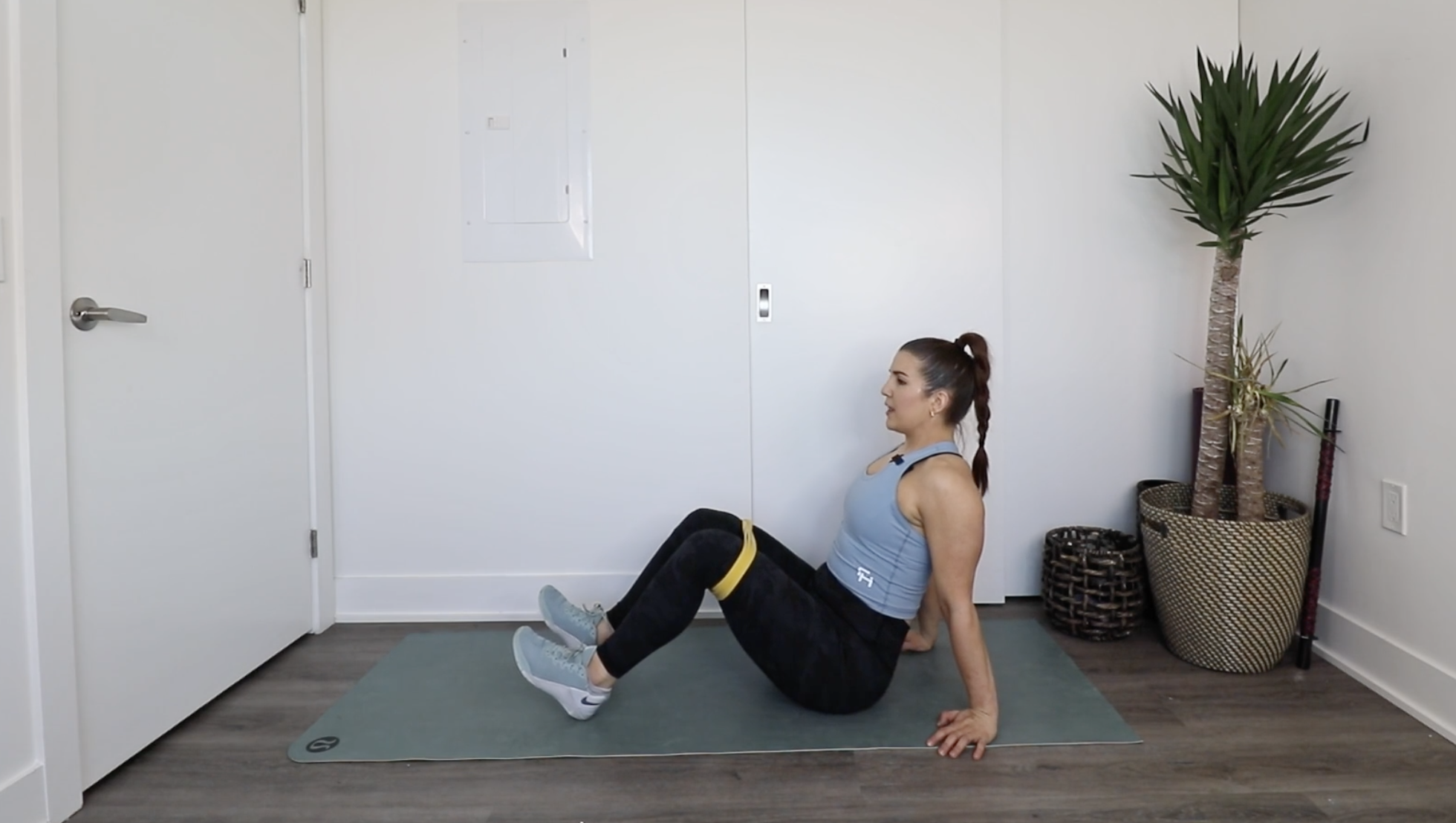 Seated Abductions