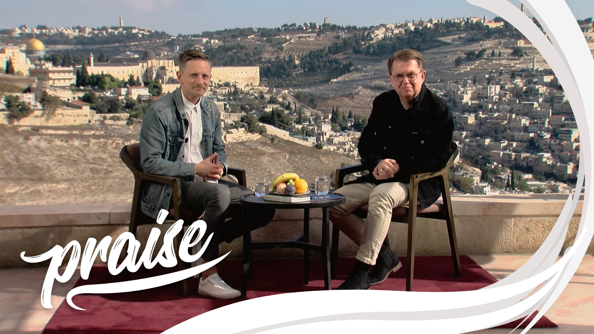 Simon Holst | Praise