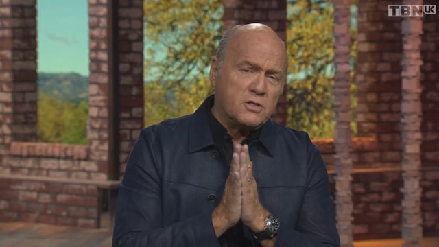 Prase with Greg Laurie