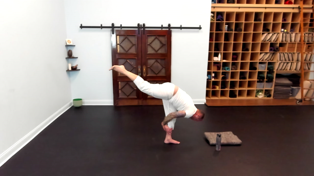 Multi-level with James: Balancing Breath Pause 75-minute 