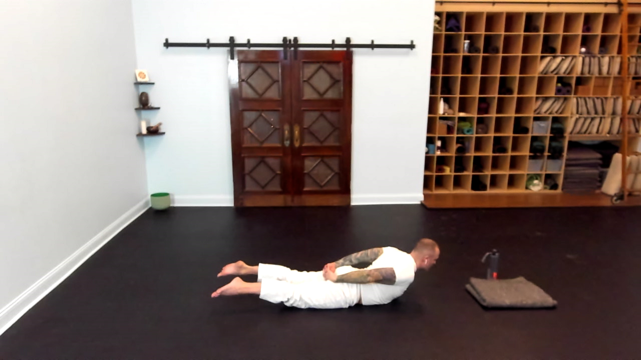Multi-level with James: Forearm Balance and Inverted Bow 75-minute