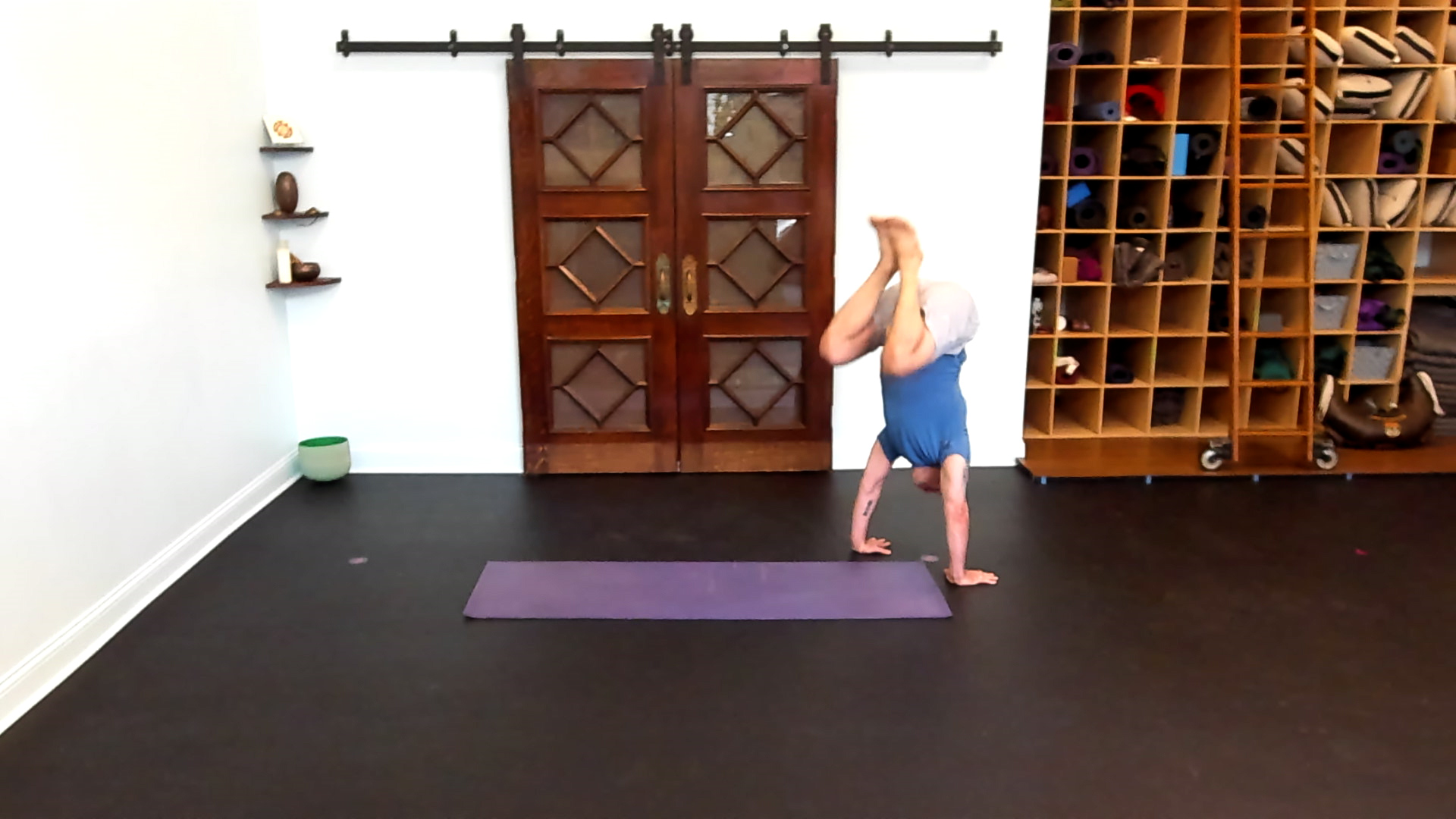 Vigorous with Jim: MD Sun Salutes, Pigeon, Splits 60-minute