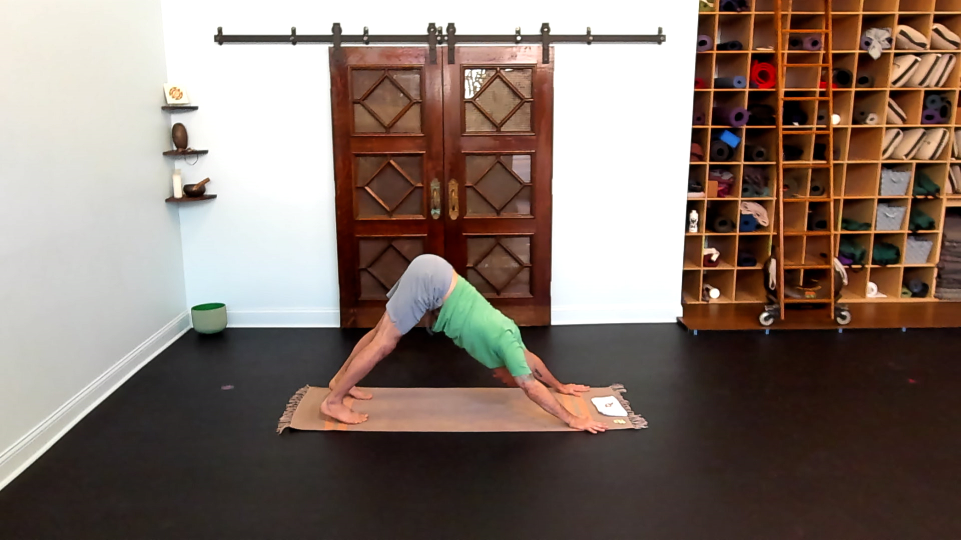 Vigorous with Jim: Sun Salute JB, Archer, Couch 60 minute