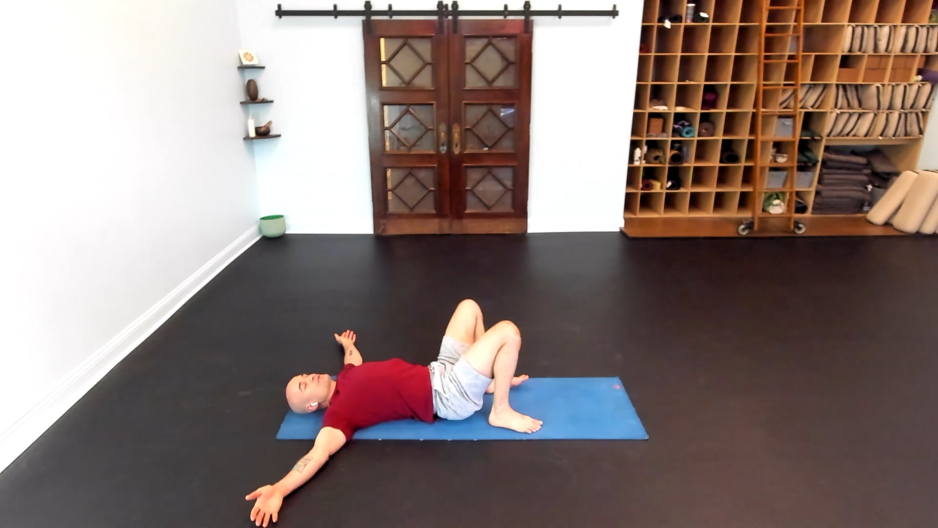 Gentle with Jim:  Bhramari Pranayama 30-minute 