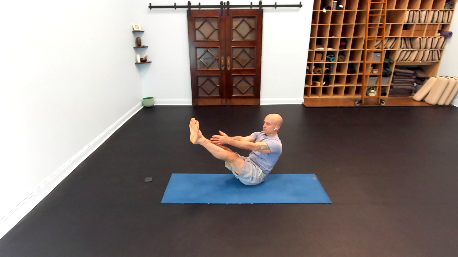 Strength and Mobility with Jim: Dynamic Sequence with Forearm Balance 60-minute