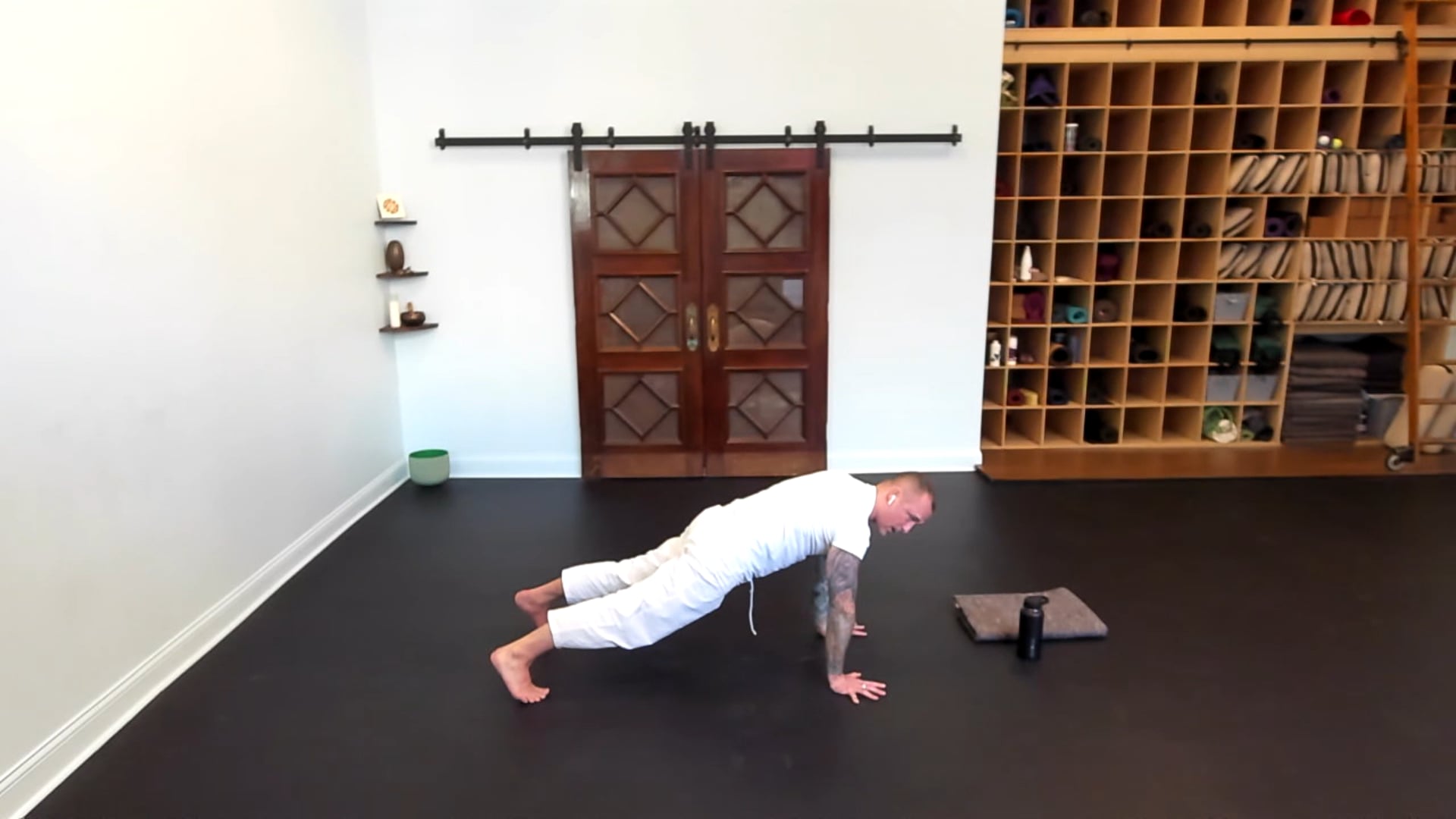Vigorous with James: Scorpion, Eka Pada Koundiyasana Twist 75-minute 