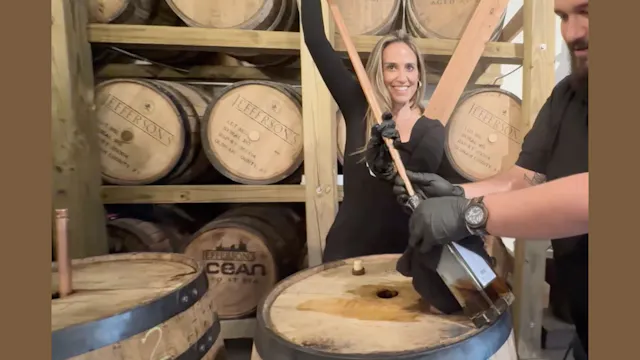 Lez Go! S4 E 4: Bourbon Trail