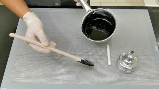 Réaliser des yeux en sucre