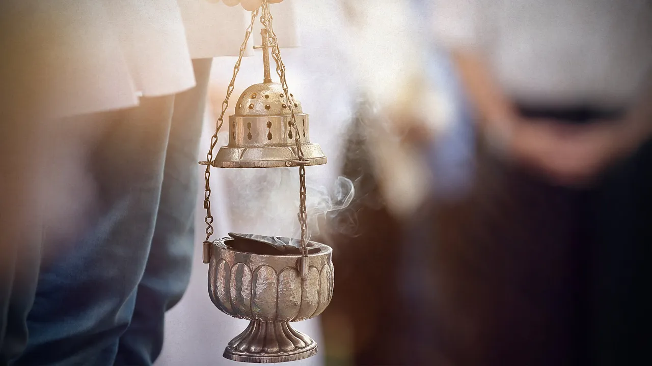 What Are Some Symbols in a Catholic Funeral?