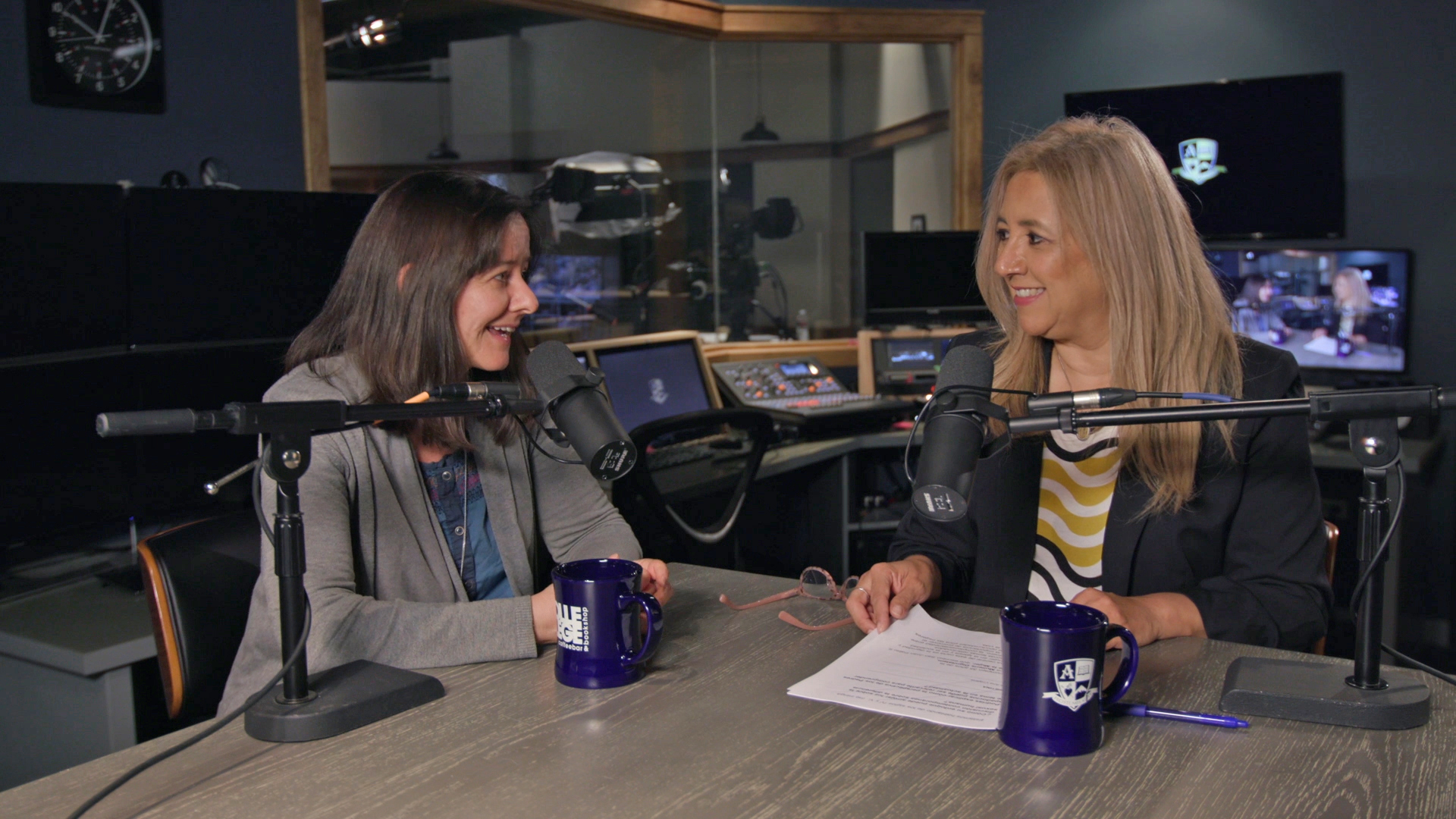 Mujer Auténtica en un Mundo Ambigüo