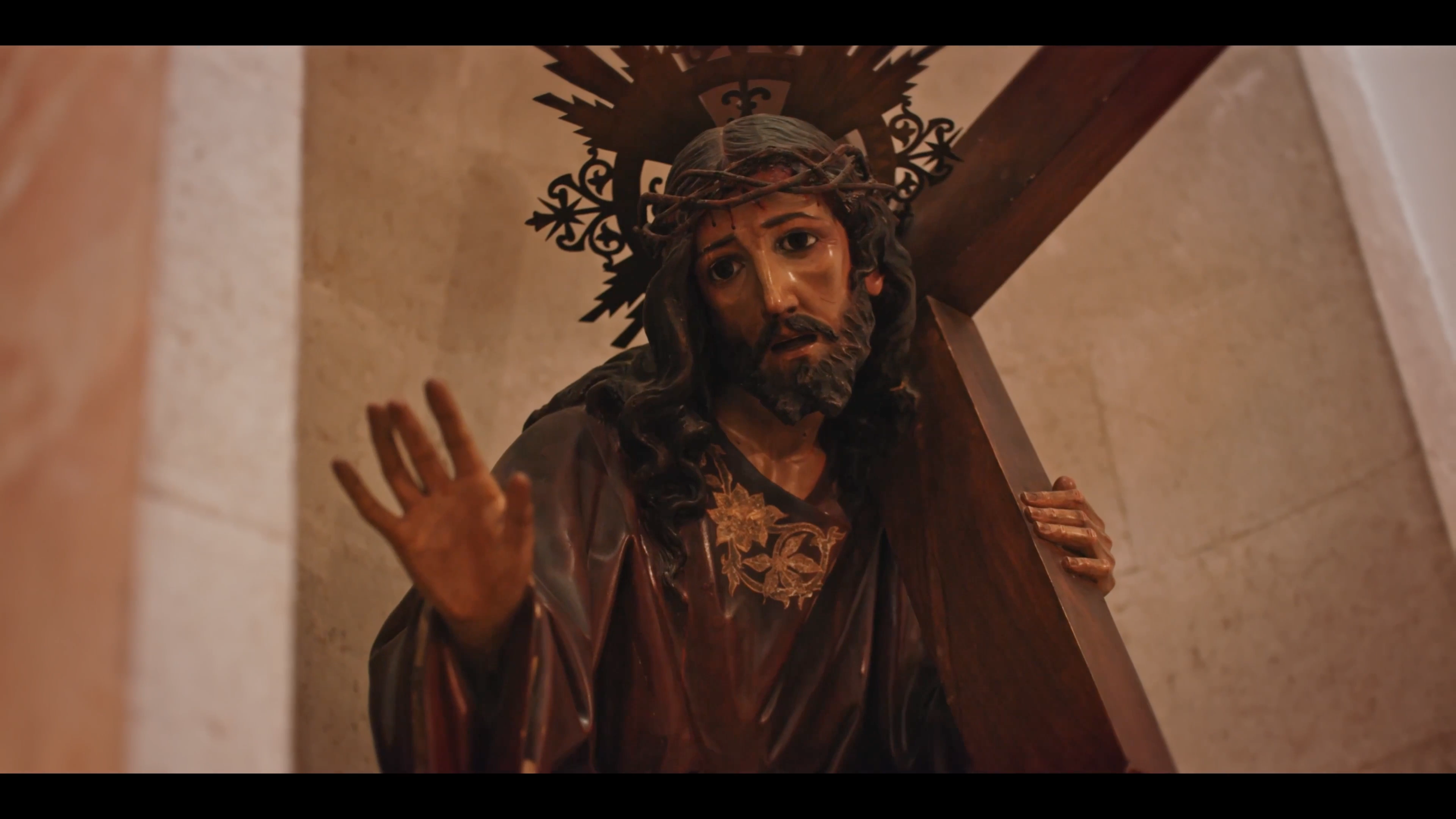 Jesús Lleva la Cruz a Escalas 