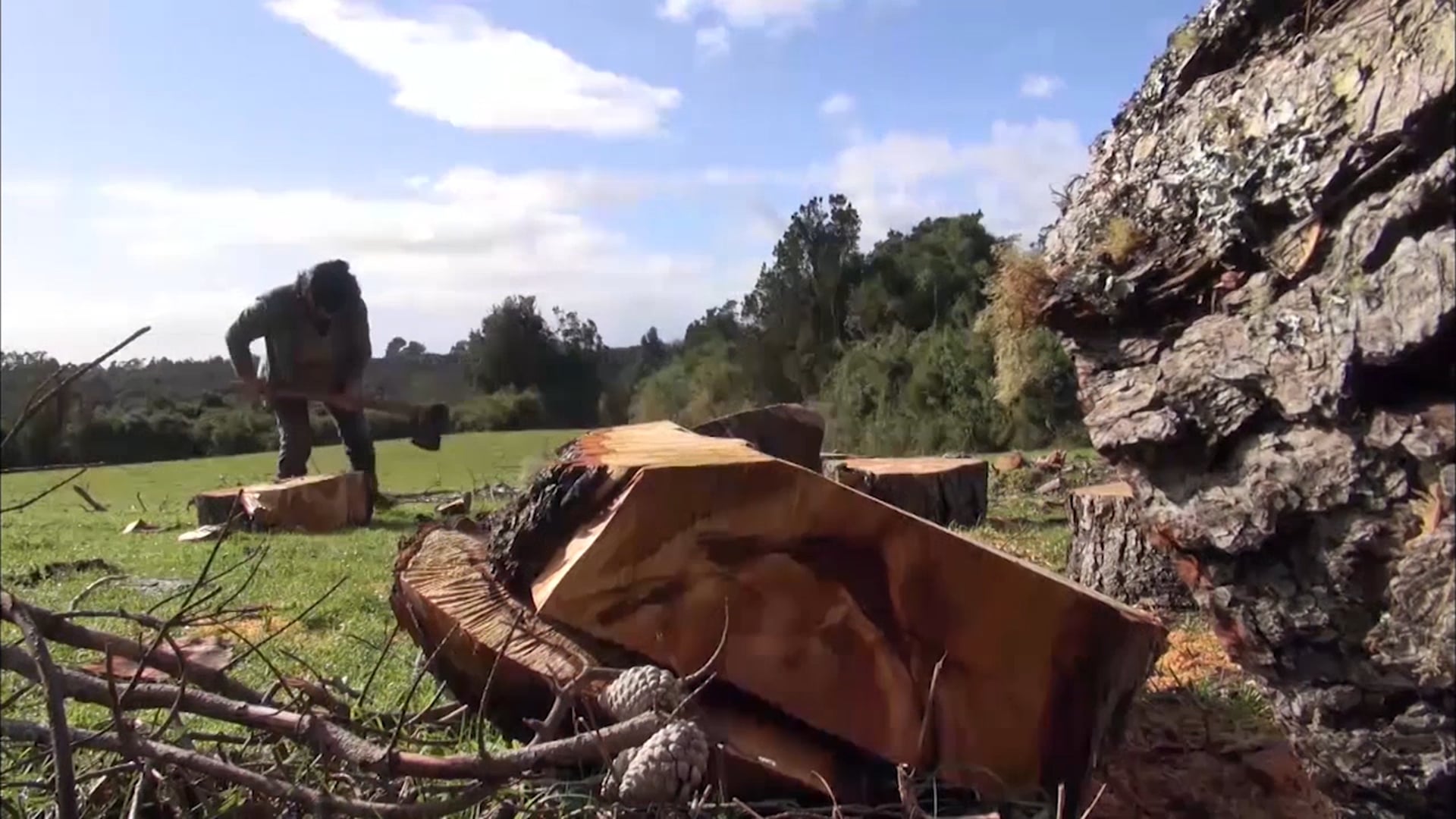 Cahuach: La Isla de la Devoción