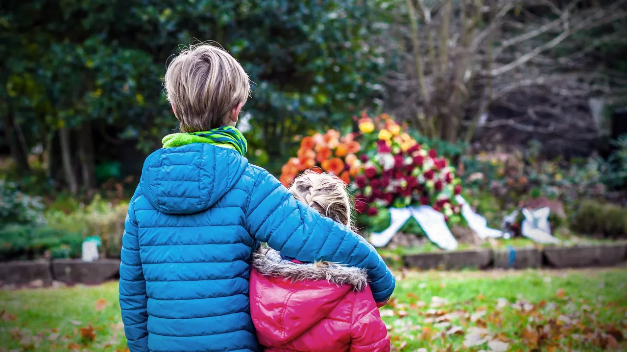 Should I Let My Child Attend a Funeral?