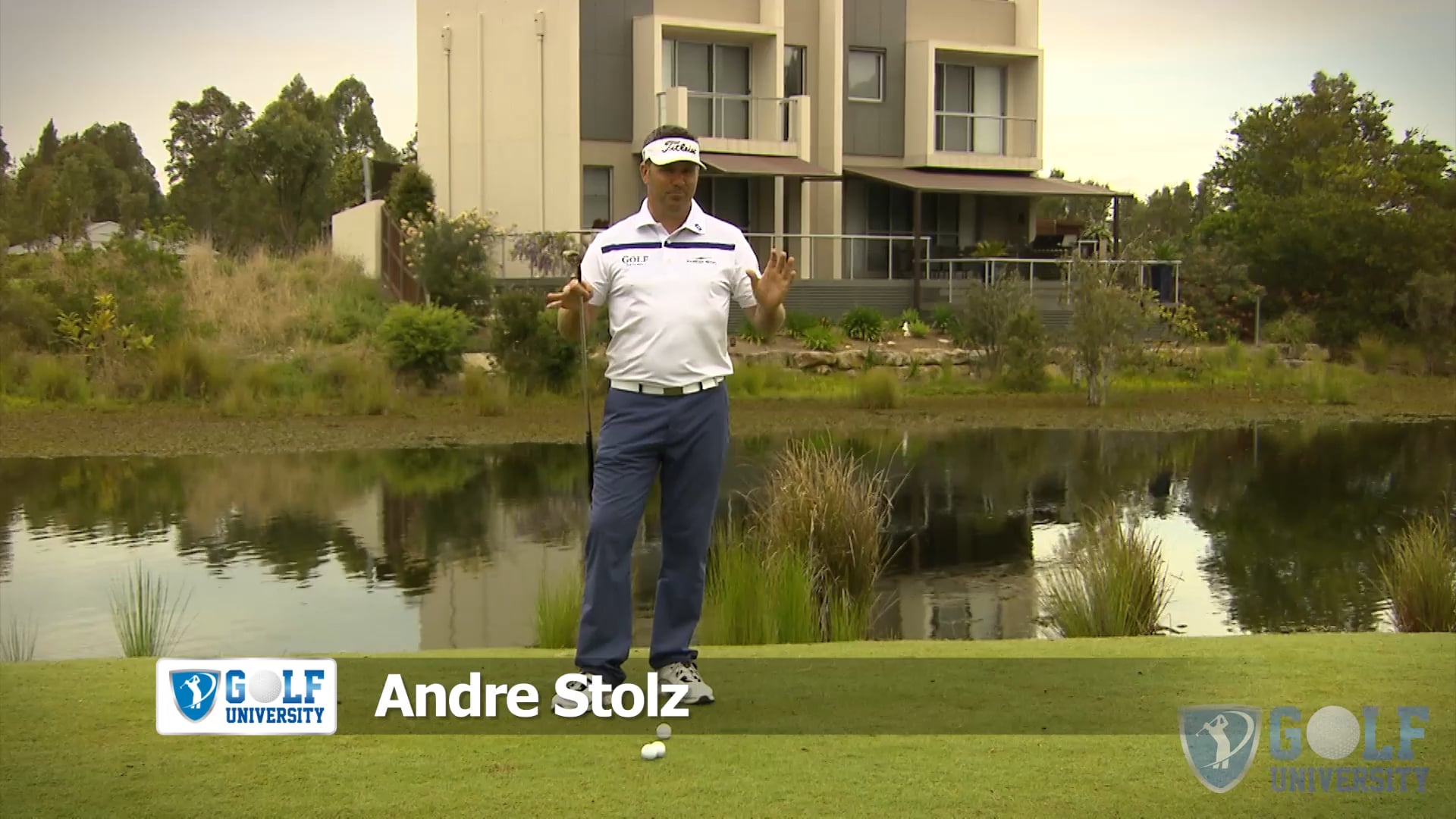 How to Play the 10 to 30 Yard Pitch Shot